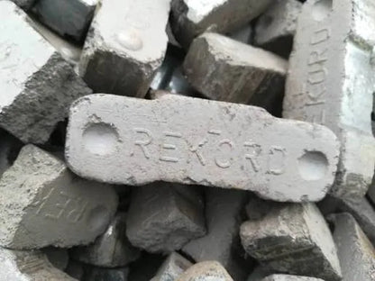 REKORD Braunkohlebriketts – Palette 900 kg (90 × 10 kg)